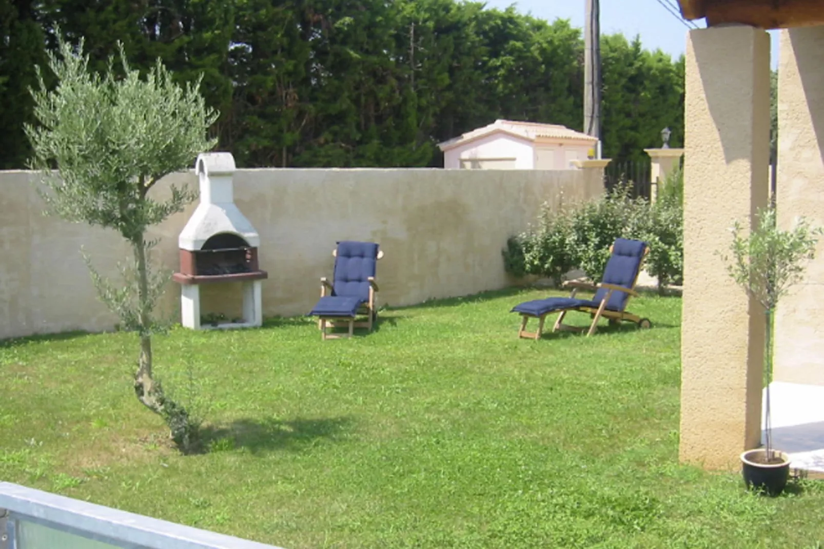 Ecluseaux Le Petit-Gardens summer