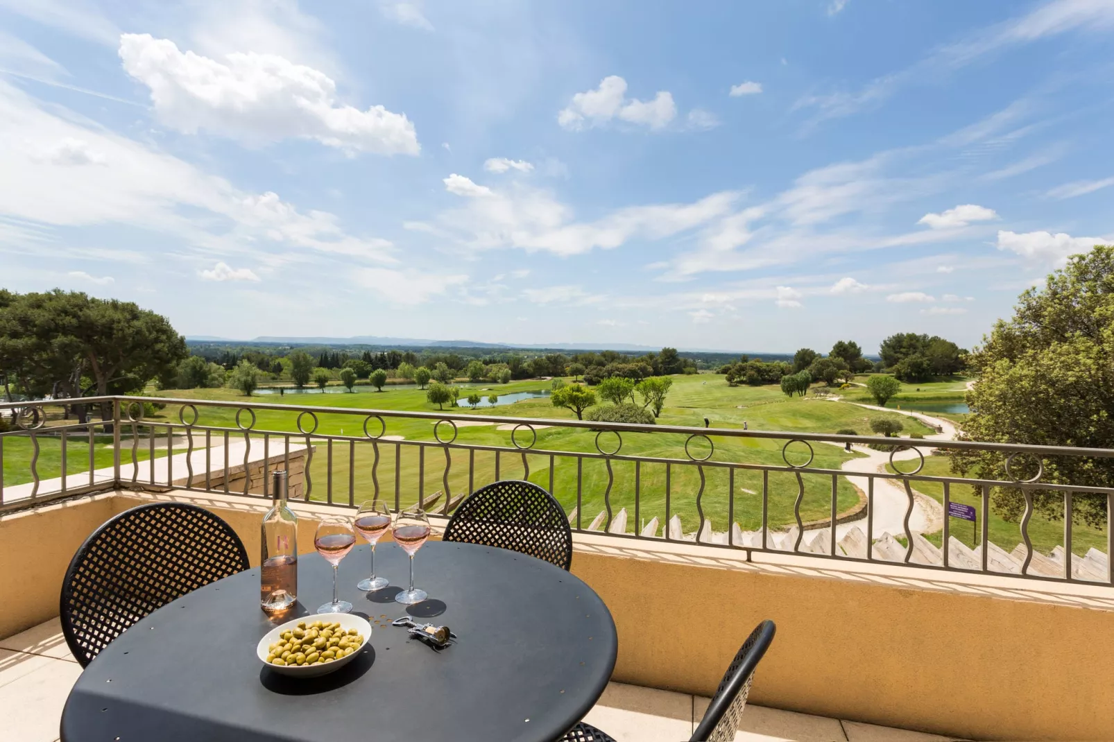 Résidence Provence Country Club 2-Terrassenbalkon