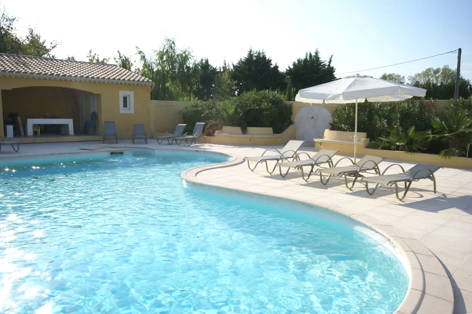 Villa - L'ISLE-SUR-LA-SORGUE-Pool