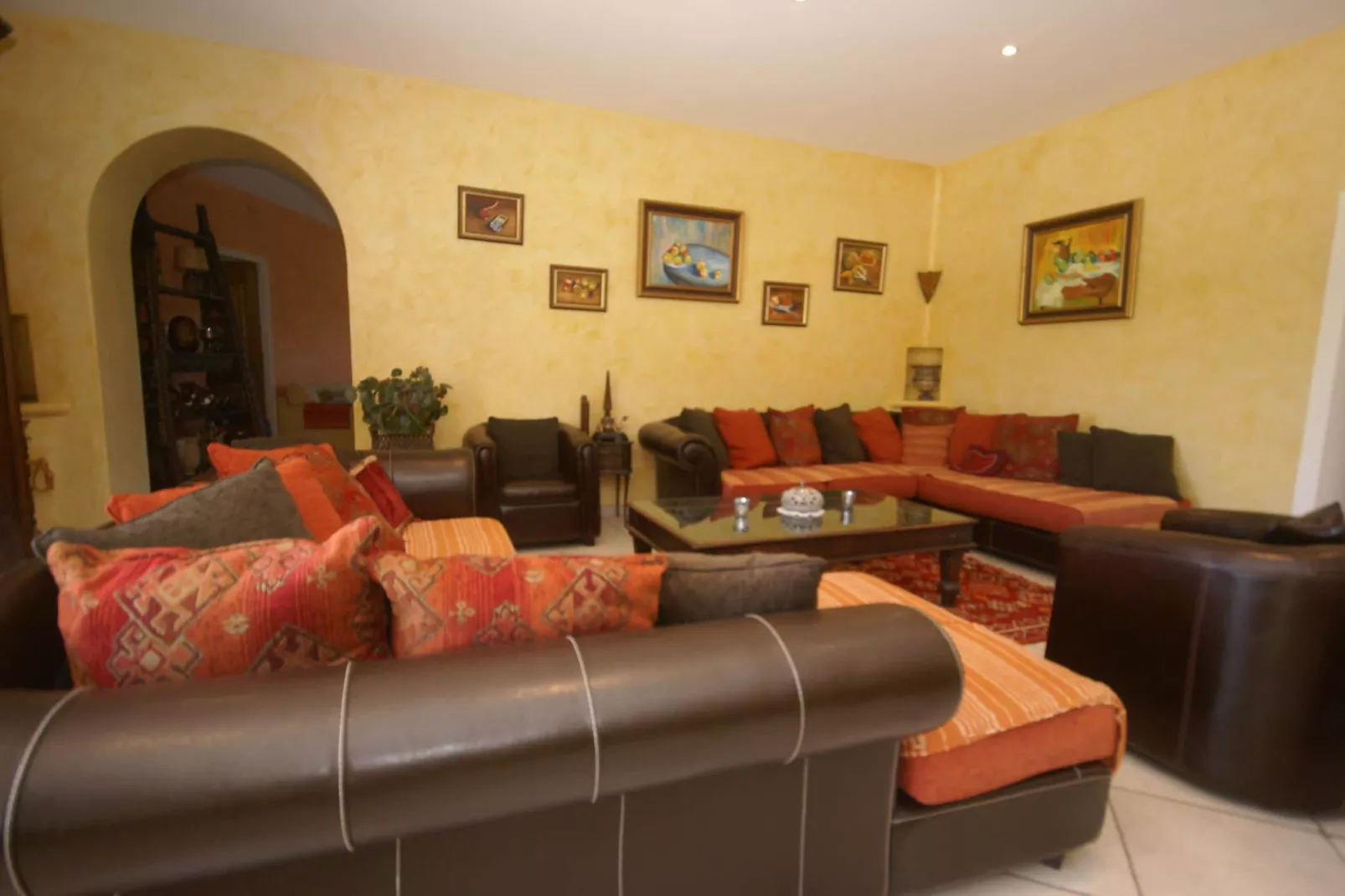 Villa - L'ISLE-SUR-LA-SORGUE-Living room
