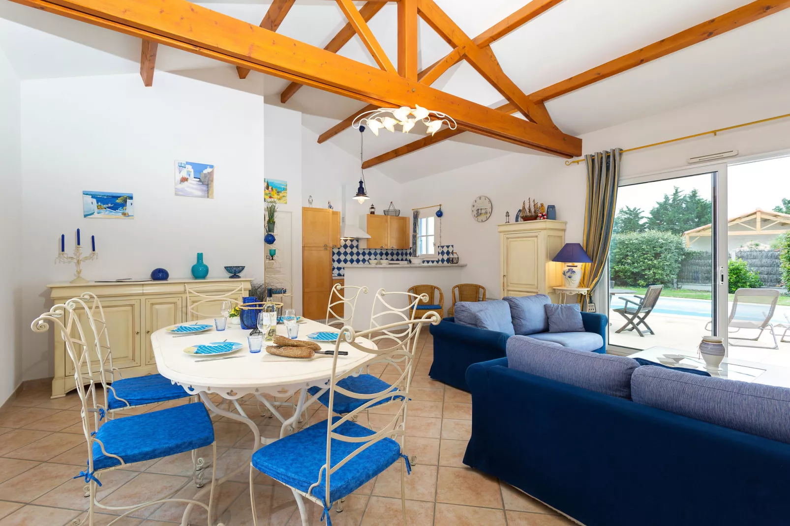 Le Domaine de Vertmarines 3-Living room