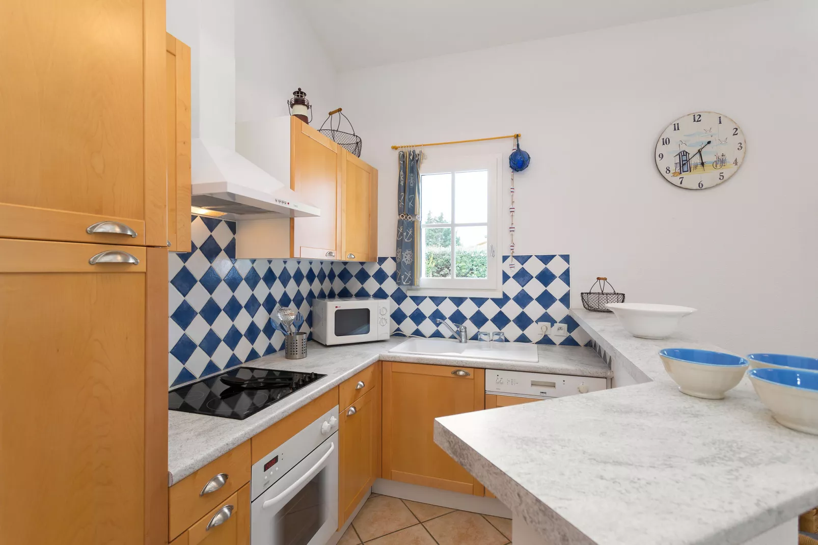 Le Domaine de Vertmarines 3-Kitchen