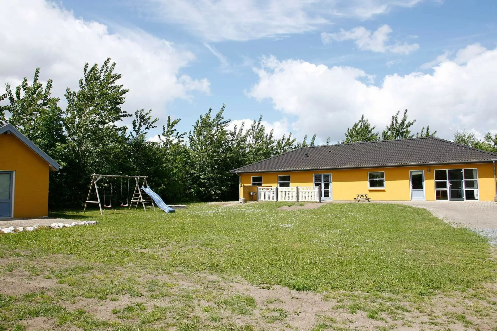 12 person holiday home in Hojslev-By Traum-Outdoor