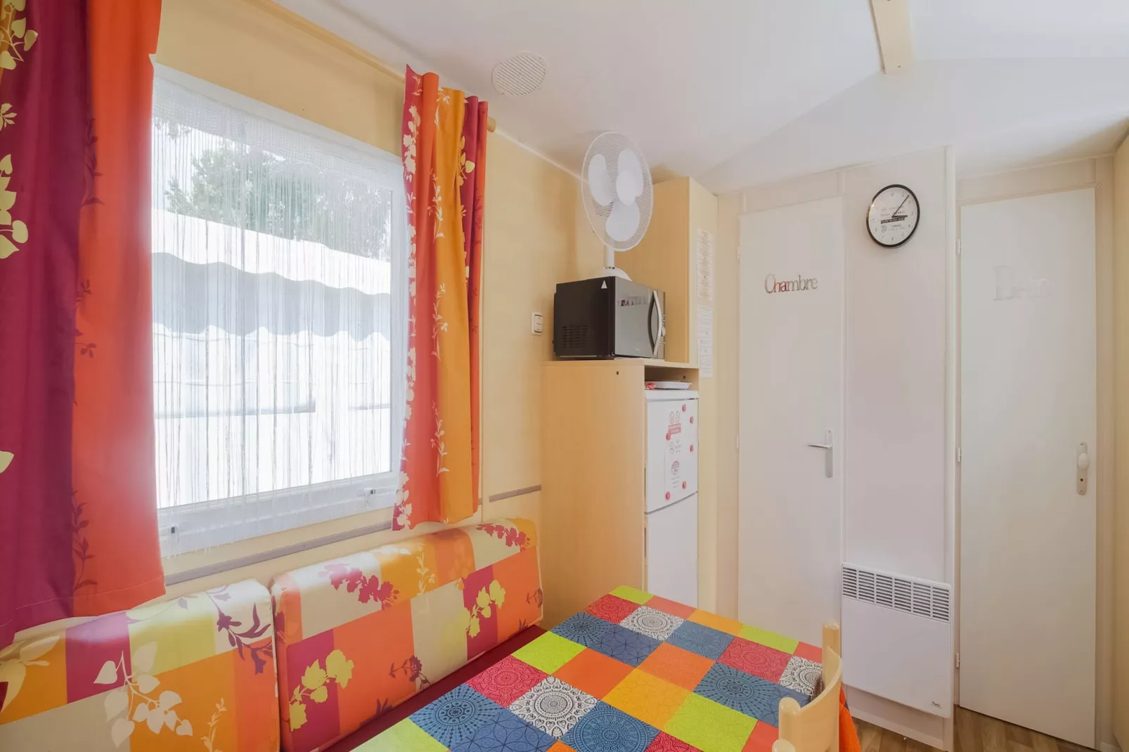 Mobil home 6pax   clim-Living room