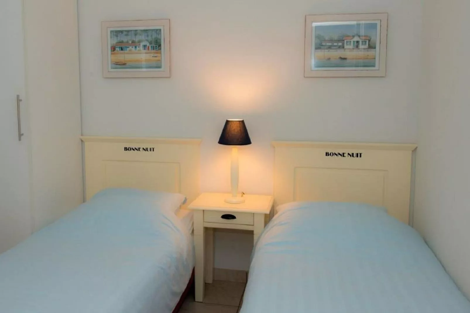 Sophora 6 with pool-Bedroom