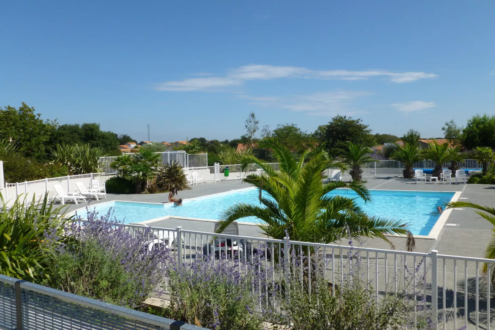 Sophora 6 with pool-Park facilities