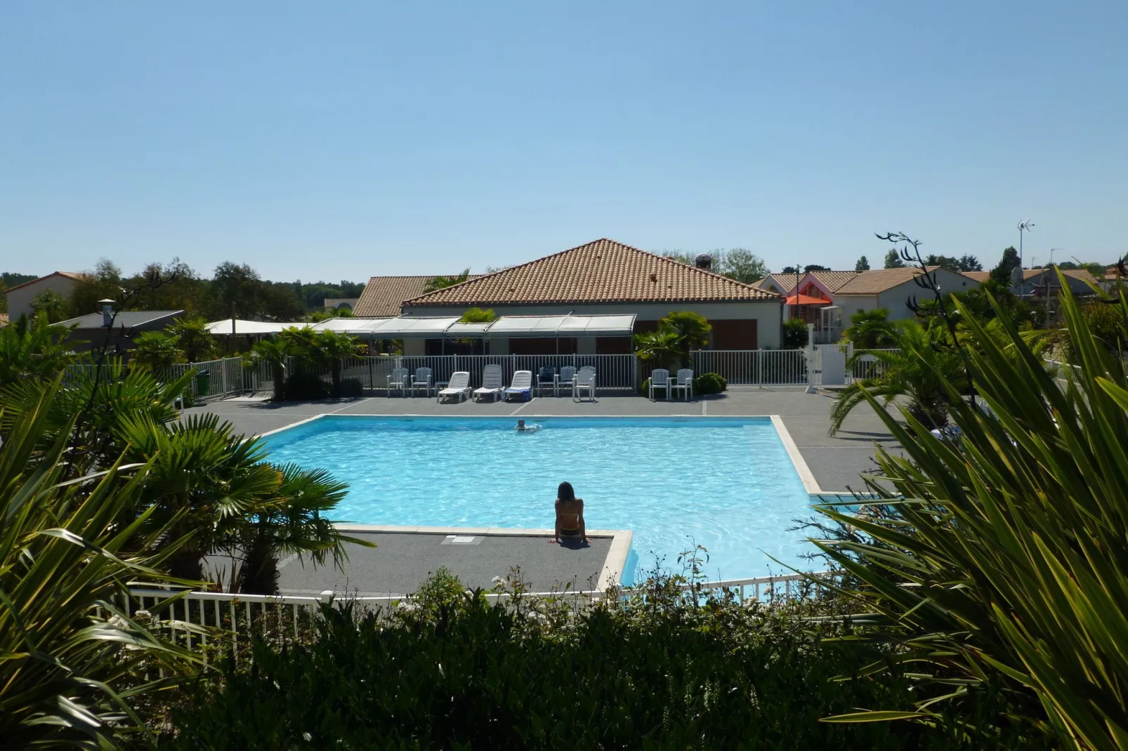 Sophora 6 with pool-Park facilities