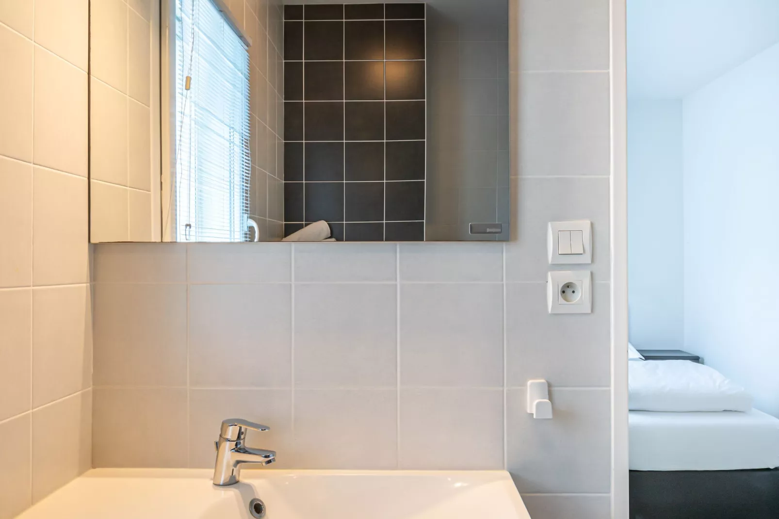 Sequoia 8 with pool-Bathroom