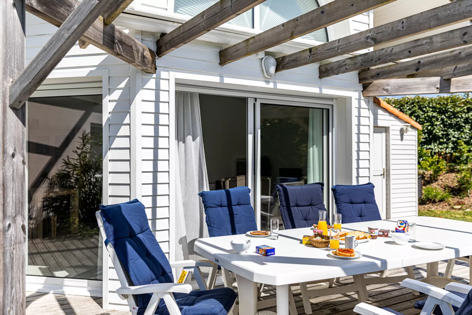 Sequoia 8 with pool-Terrace balcony