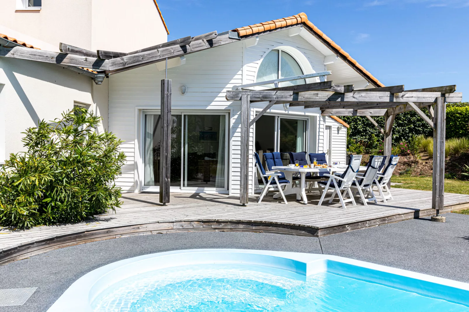 Sequoia 8 with pool-Terrace balcony