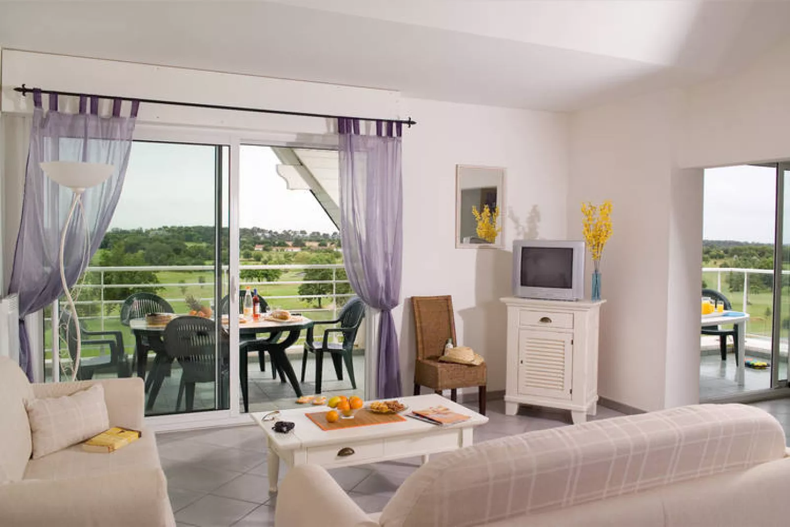 Domaine de Fontenelles 5-Living room