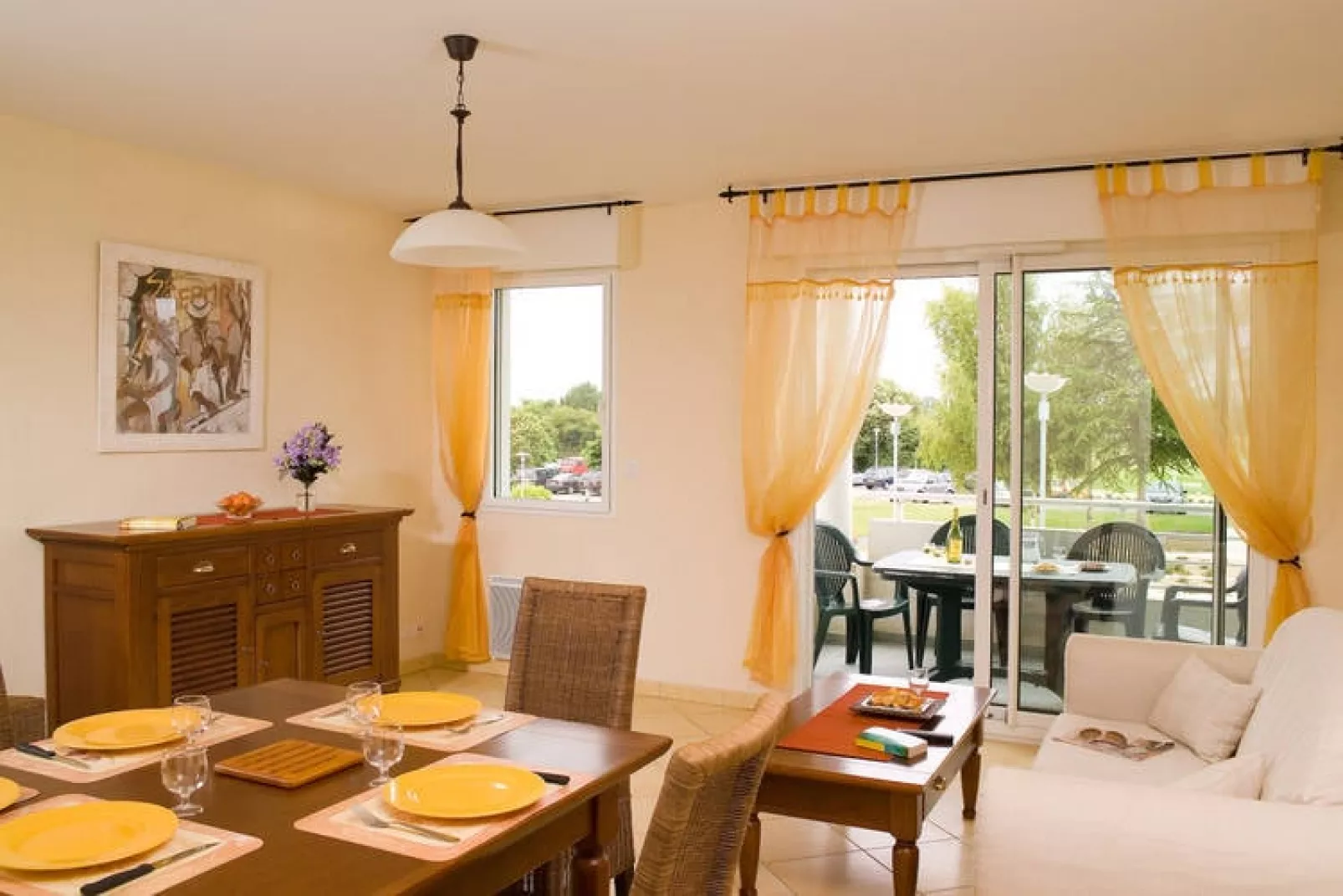 Domaine de Fontenelles 5-Dining room