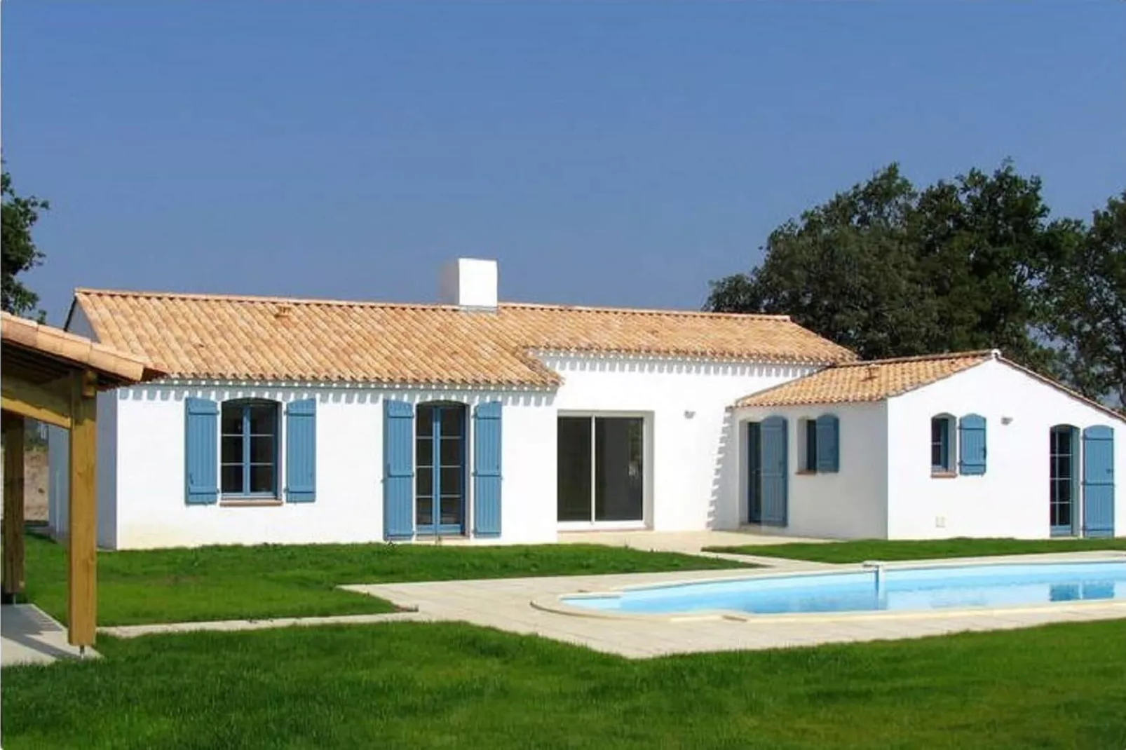Domaine de Fontenelles 3-Exterior summer