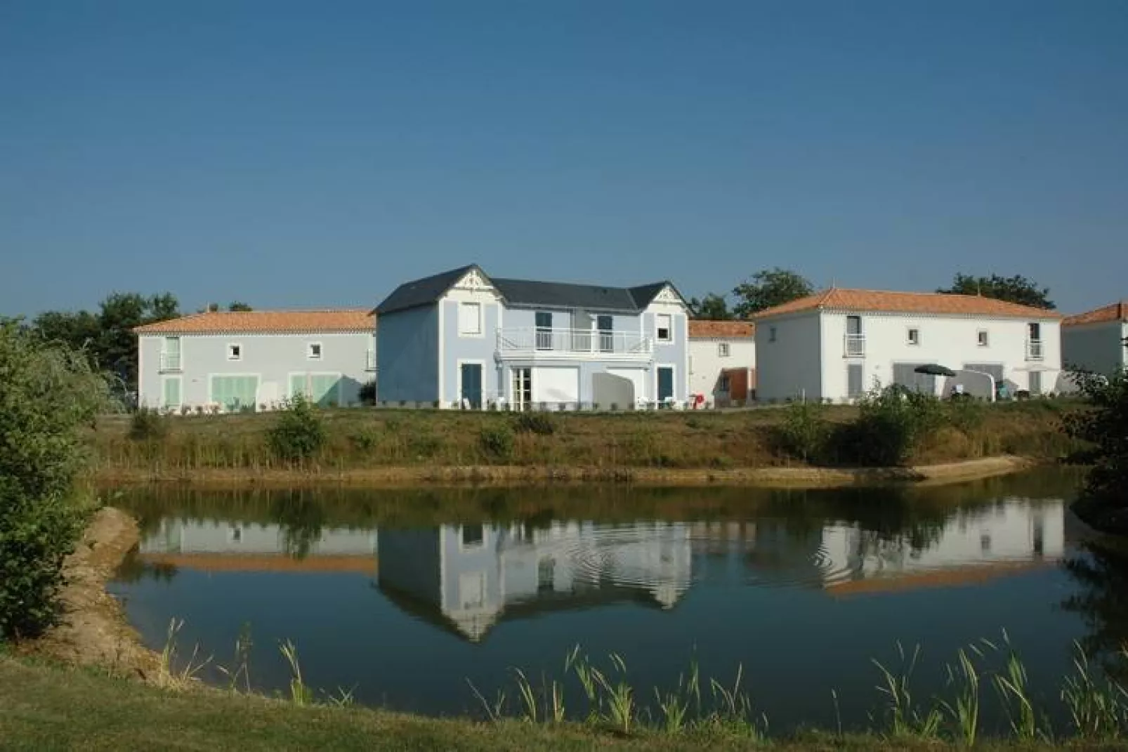 Domaine des Fontenelles 3-Exterior summer
