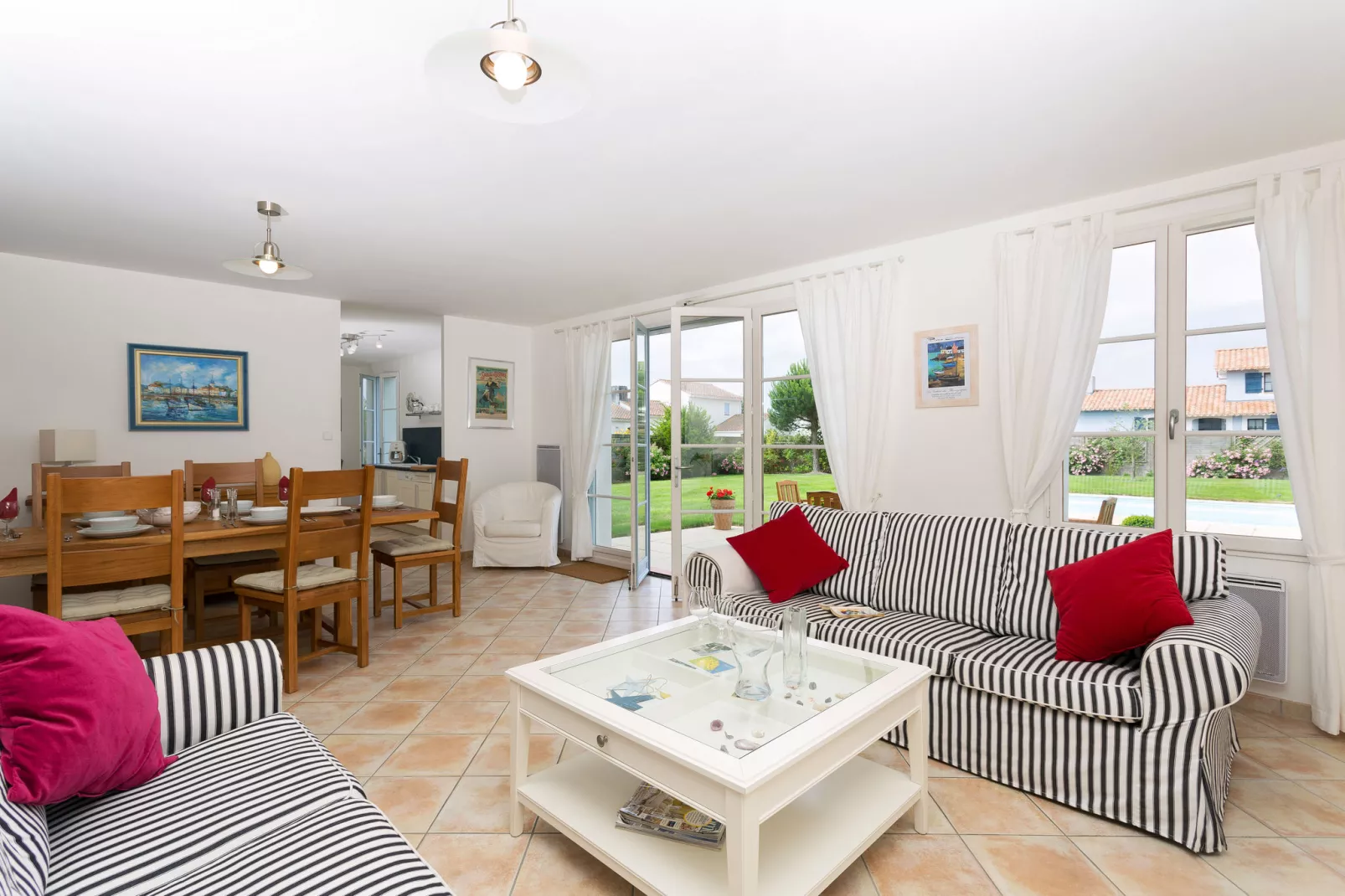 Le Domaine de Fontenelles 5-Living room