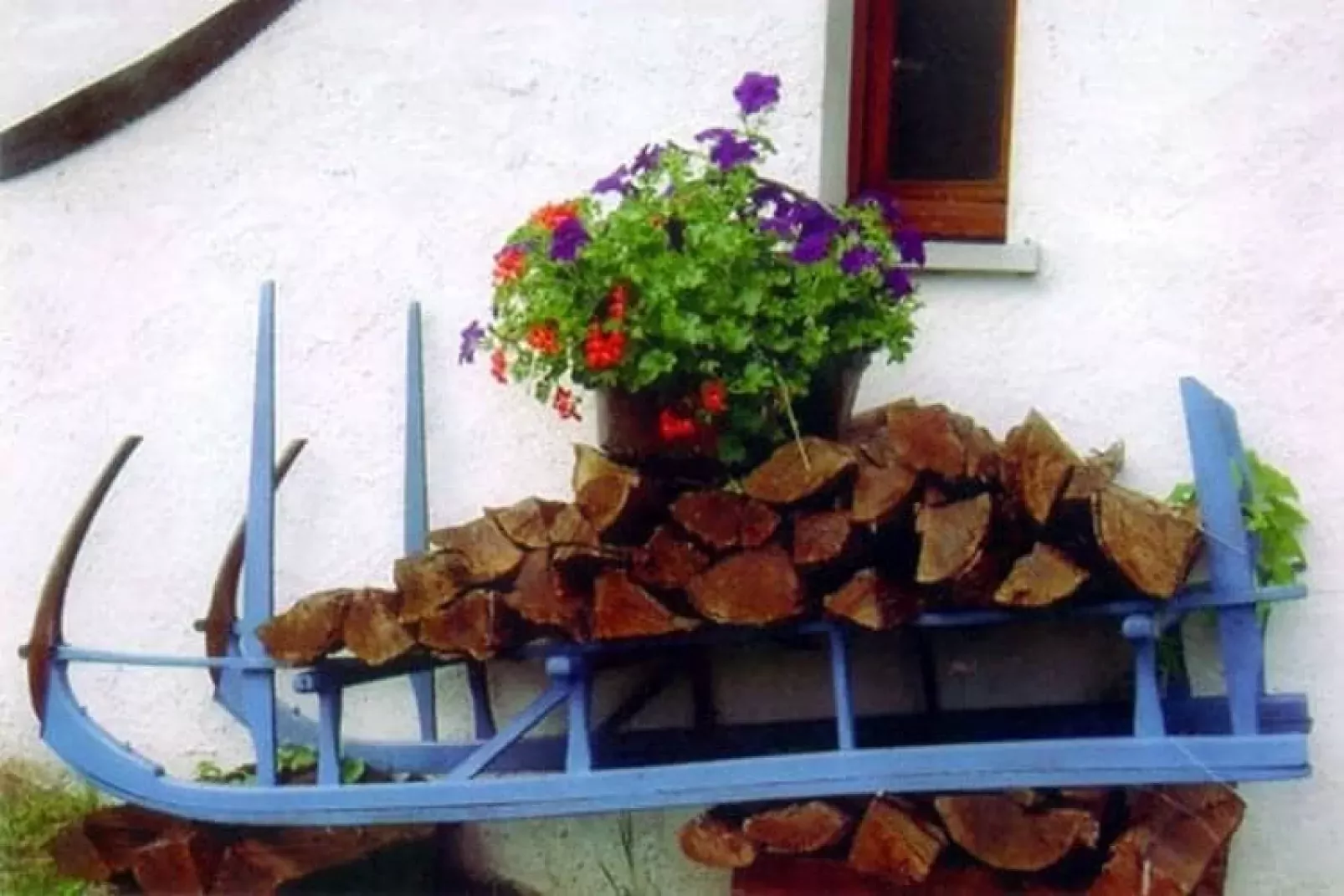 Les Chalets des Ayes 11-Gardens summer