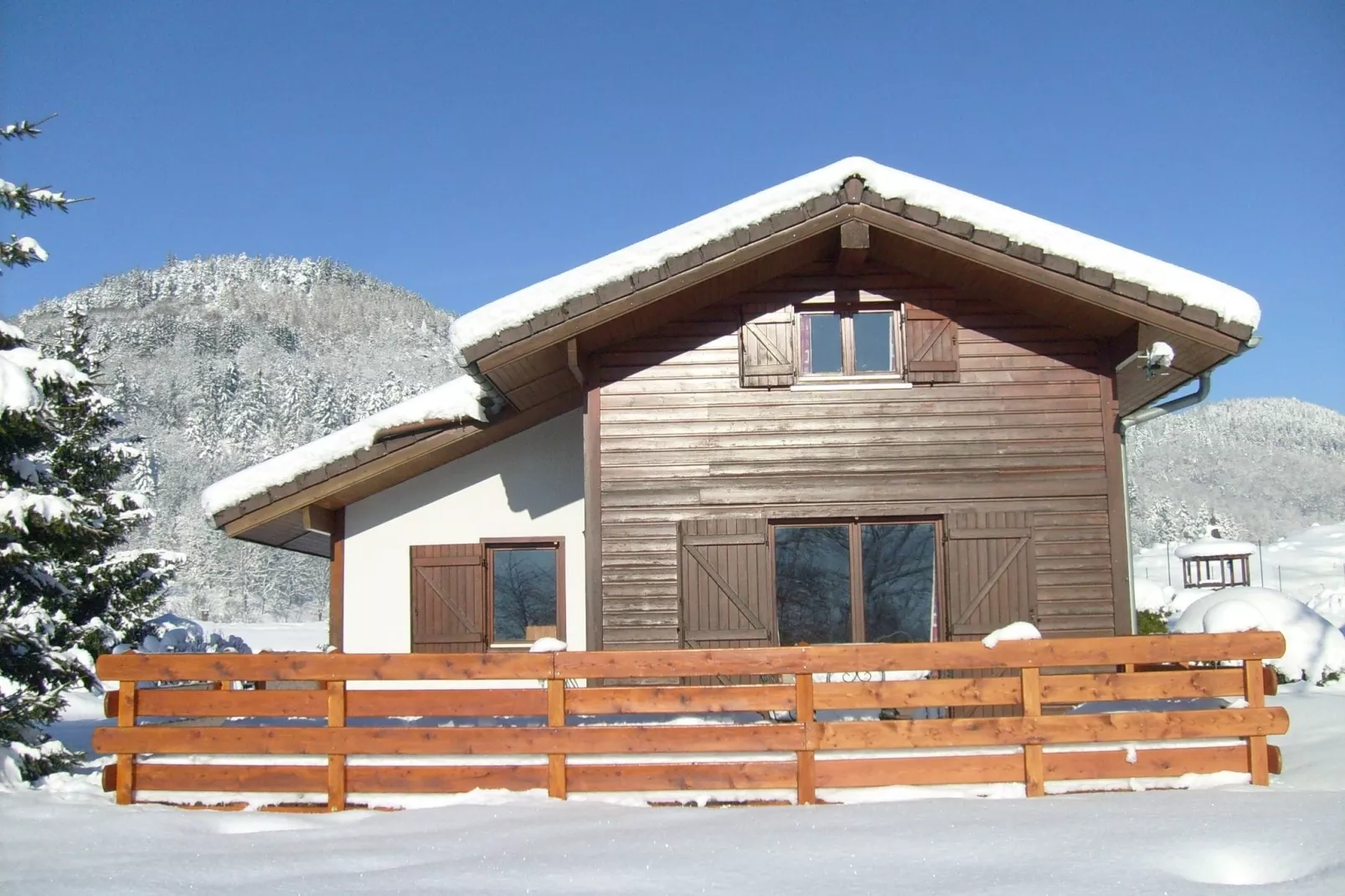 Les Chalets des Ayes 9-Exterior winter