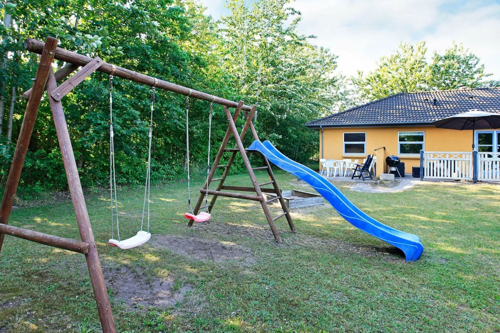 12 person holiday home in Hojslev-By Traum-View