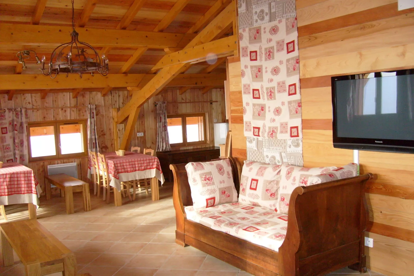 Les Chalets des Ayes 5-Living room
