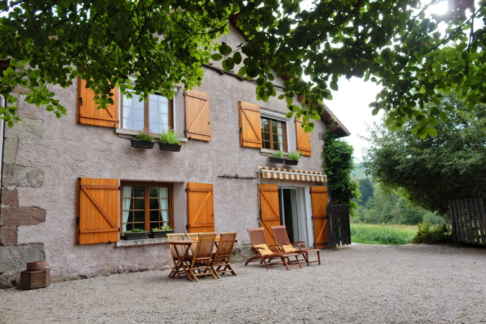Maison de vacances - LA CHAPELLE-AUX-BOIS-Extérieur été