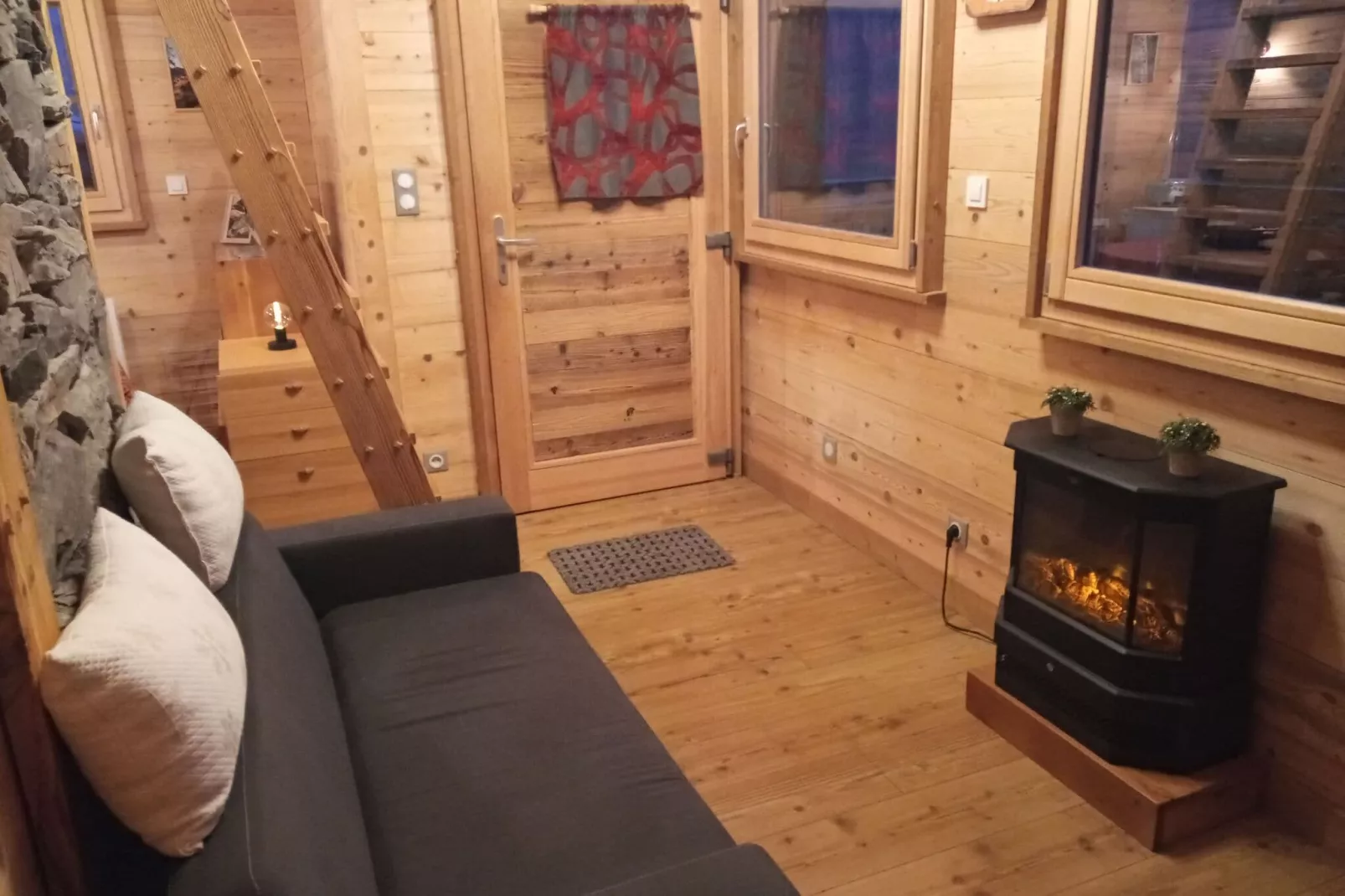 Le Renard-Living room