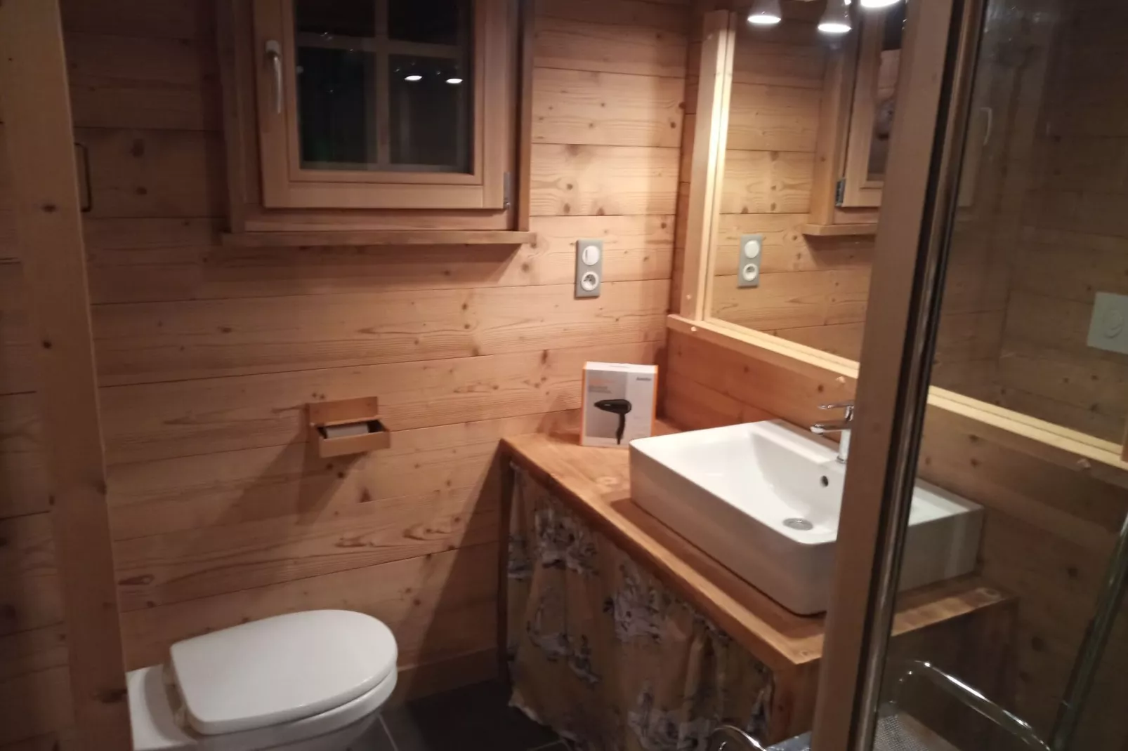 Le Renard-Bathroom