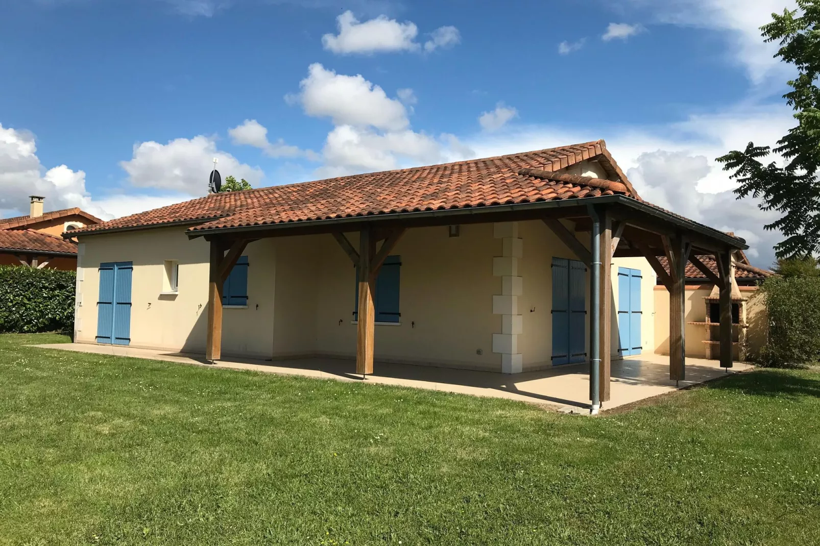 Les Forges 2 Rooms 44-Exterior summer