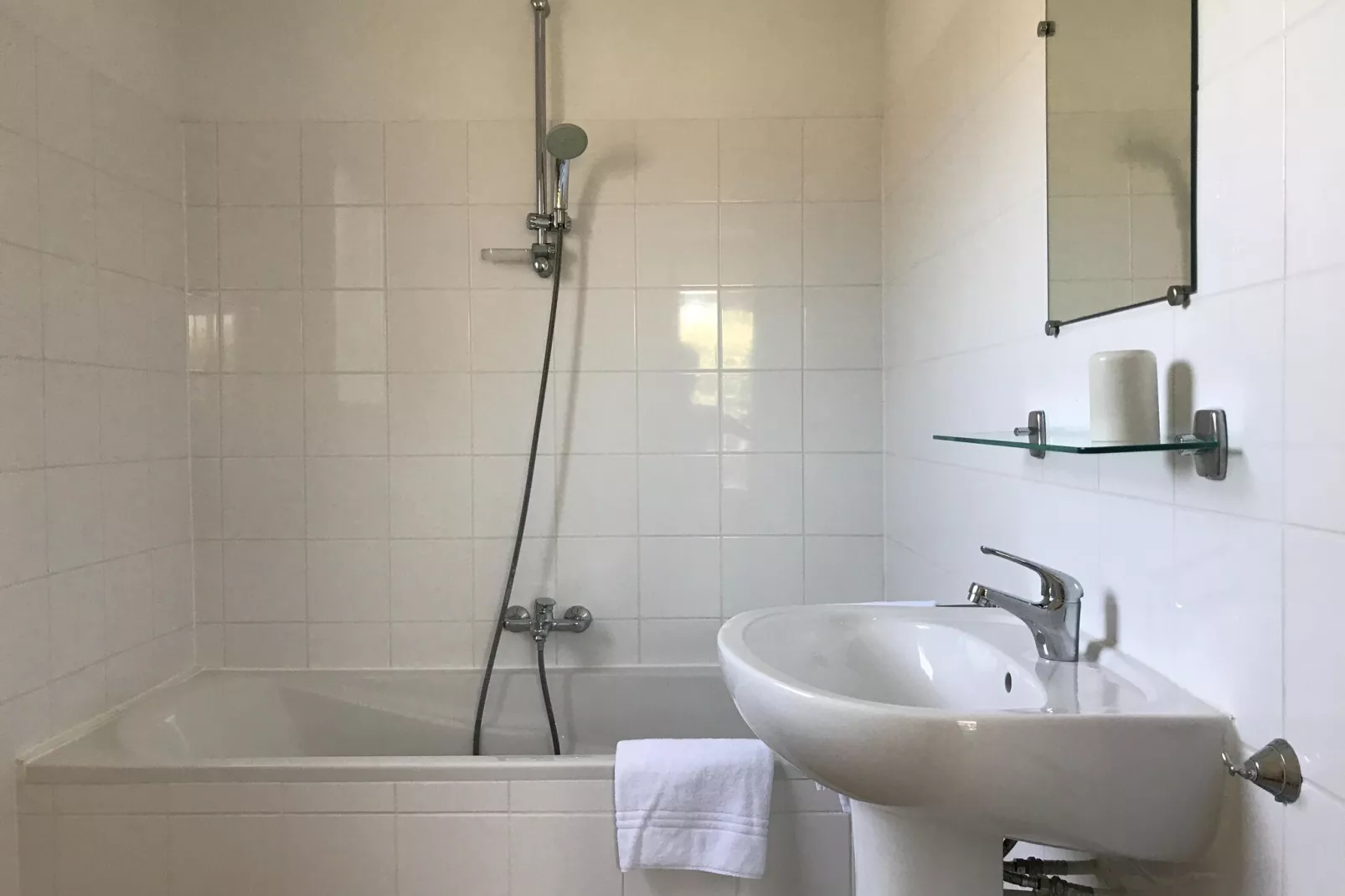 Les Forges 2 Rooms 44-Bathroom