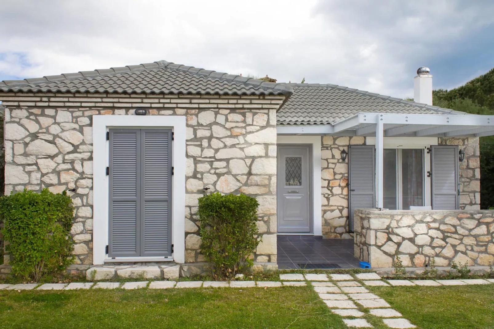 Harmony Villa 1 - 6 pax-Exterior summer