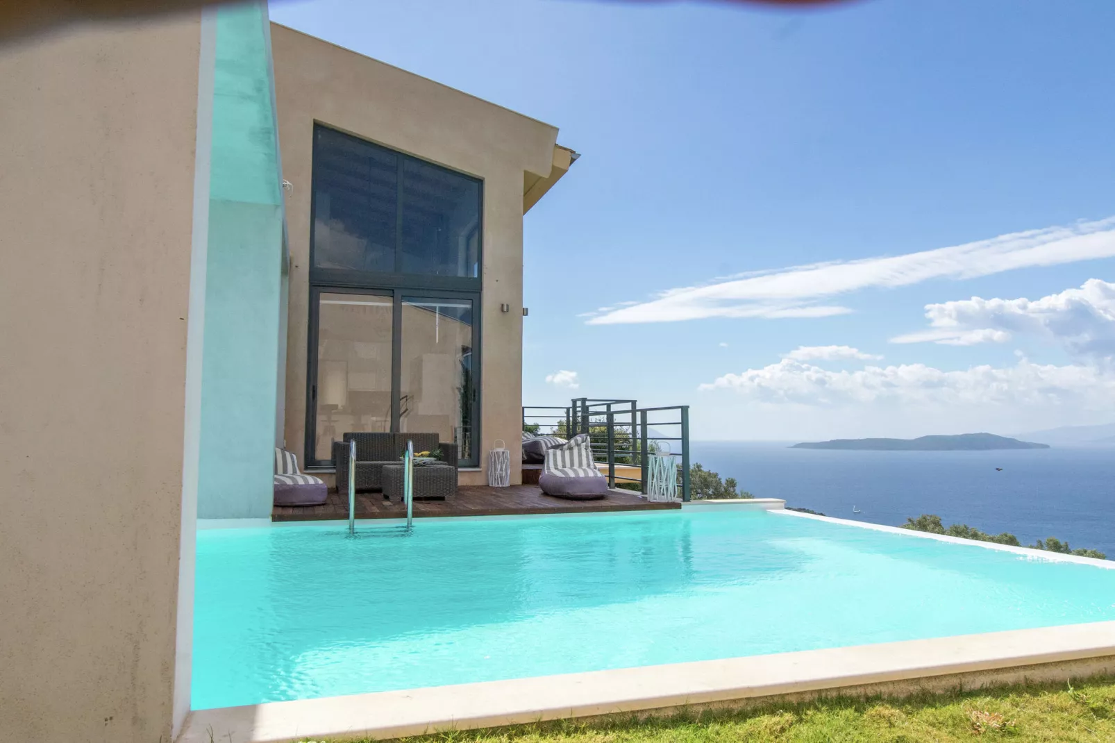 poolofhouse