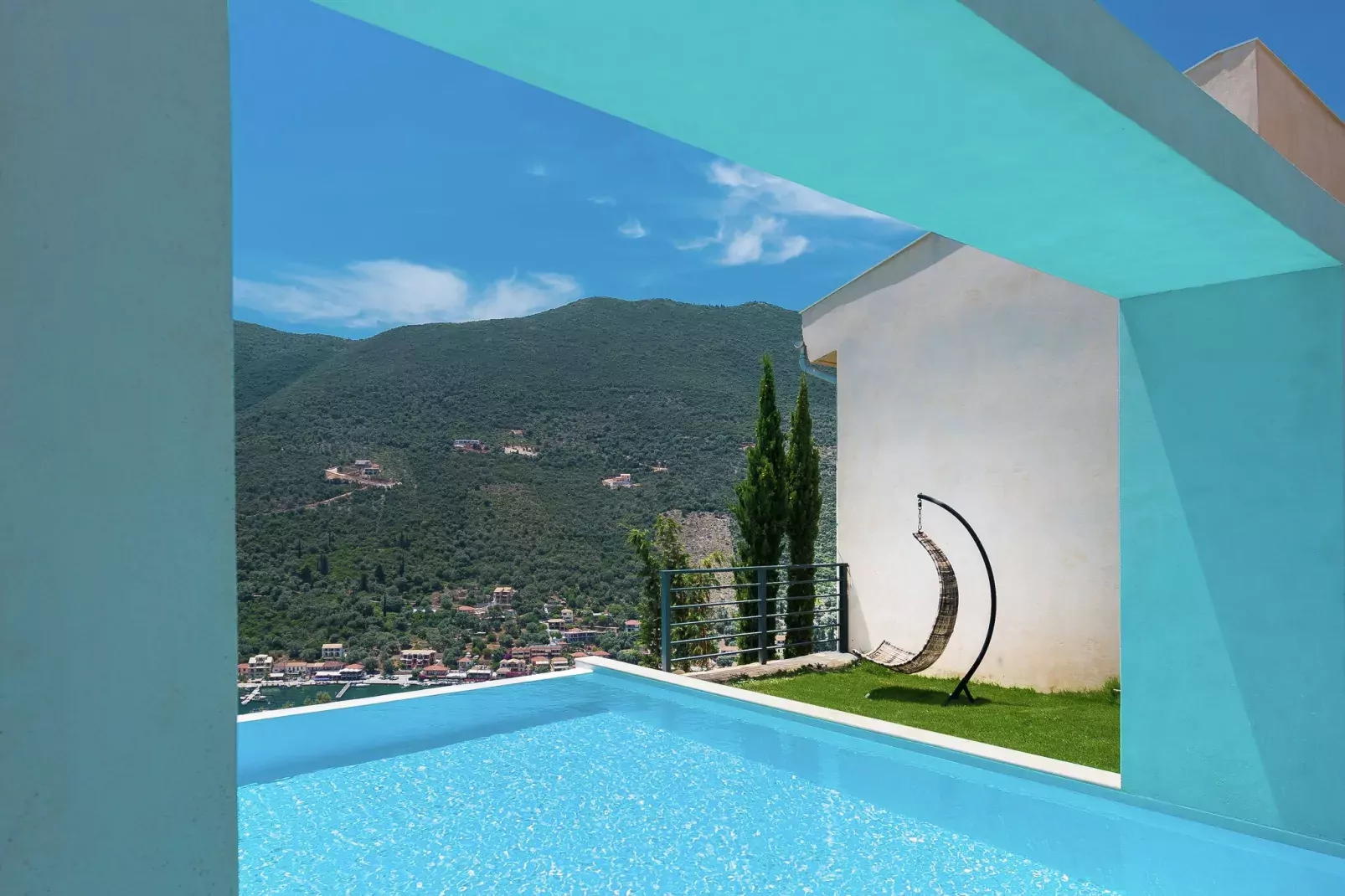 Villa Krystle-View summer