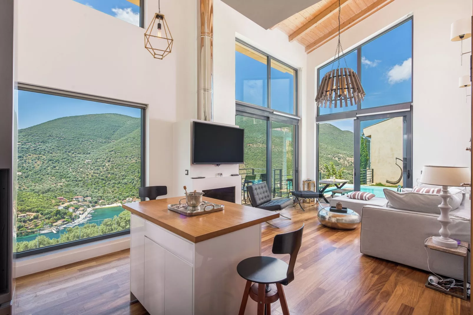 Villa Krystle-Living room