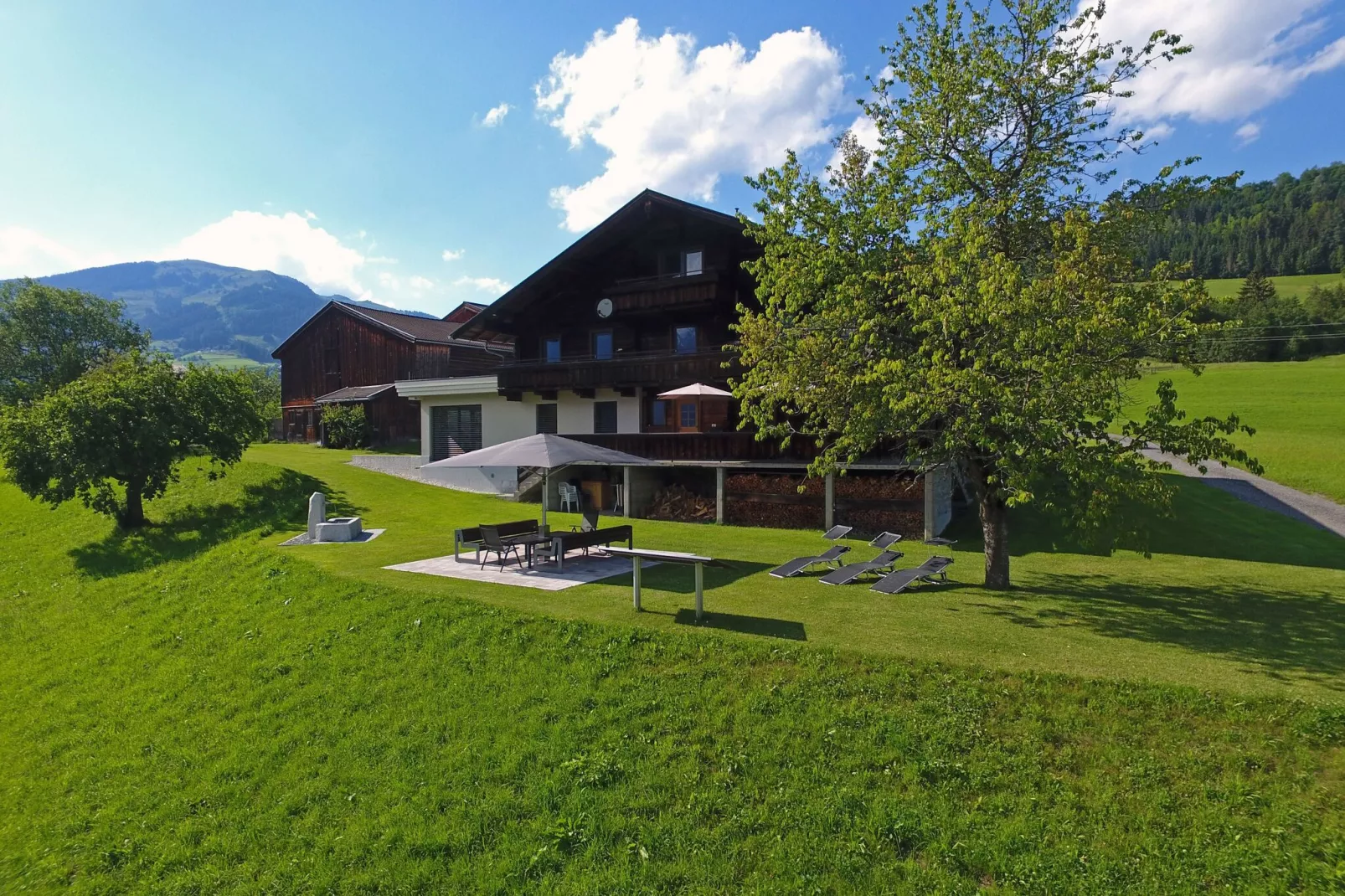 Gut Vorderstallberg-Außenbereich Sommer