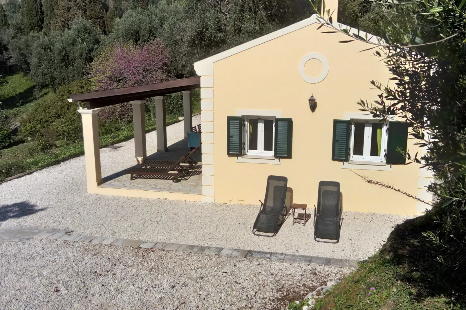 Villa Dysis-Außenbereich Sommer