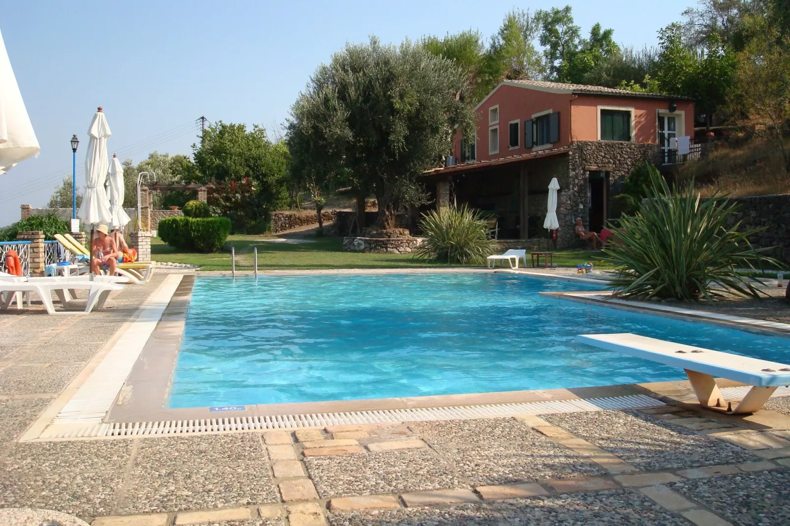 Fundana Studio-Exterior summer