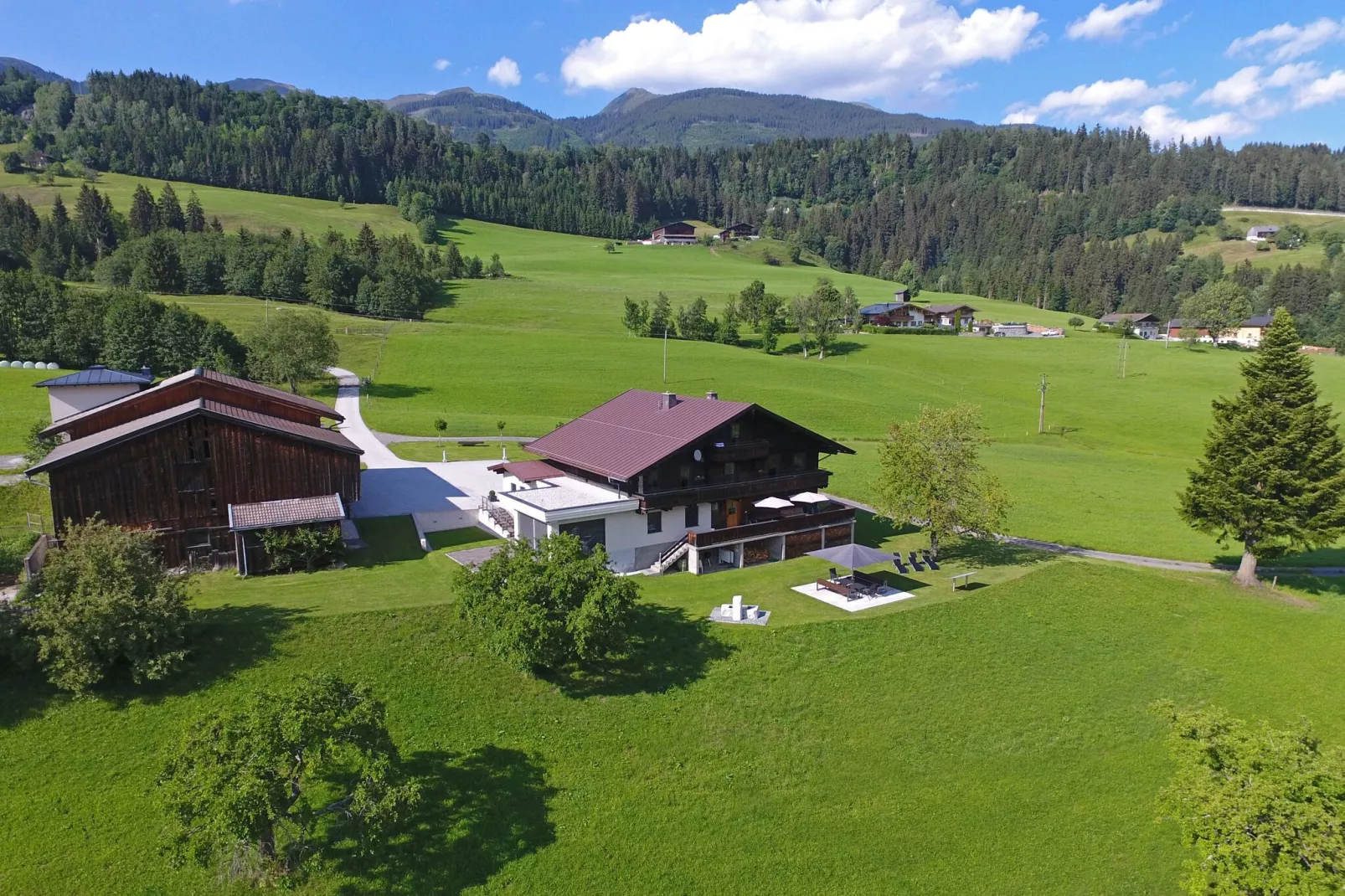 Gut Vorderstallberg-Aussicht Sommer