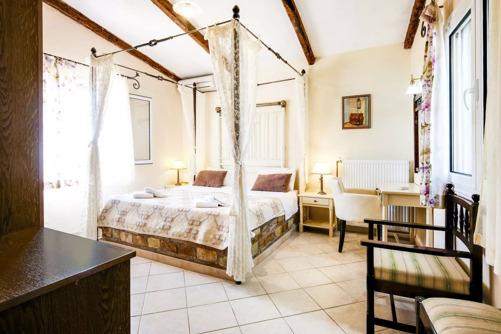 Fundana Suite-Bedroom