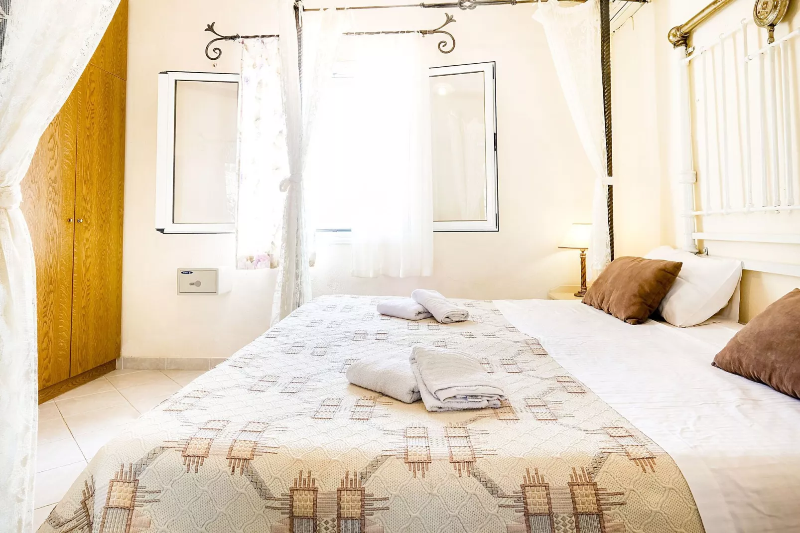 Fundana Suite-Bedroom