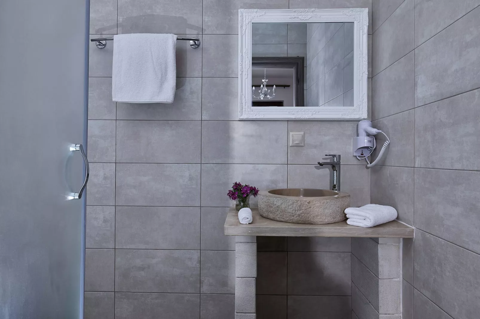 Orelia Cretan Apartment II-Badezimmer