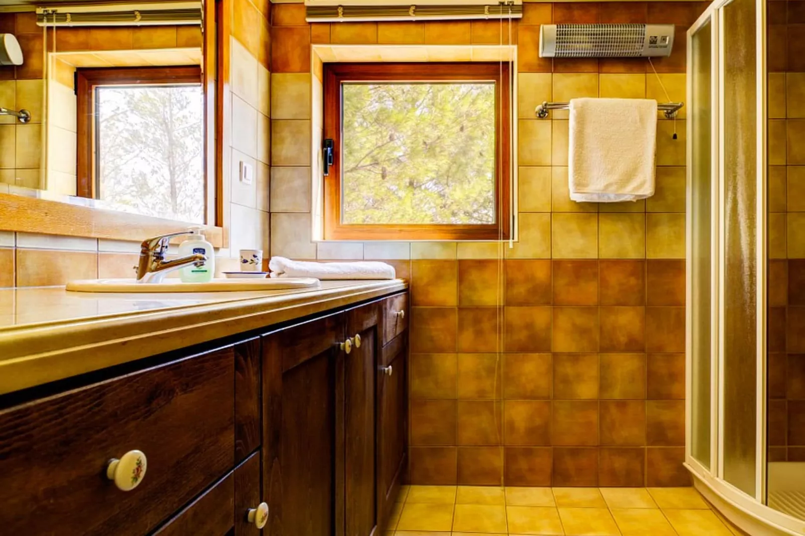 Villa Despoina-Bathroom