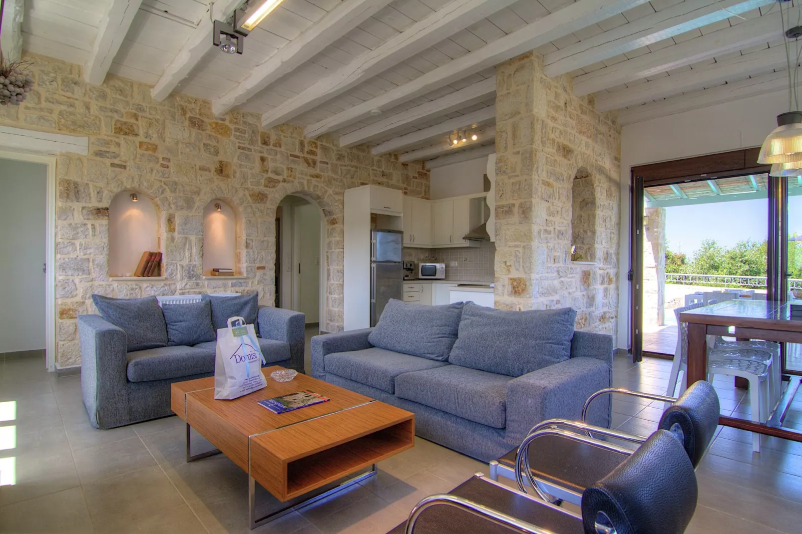 Villa Ikaros-Living room