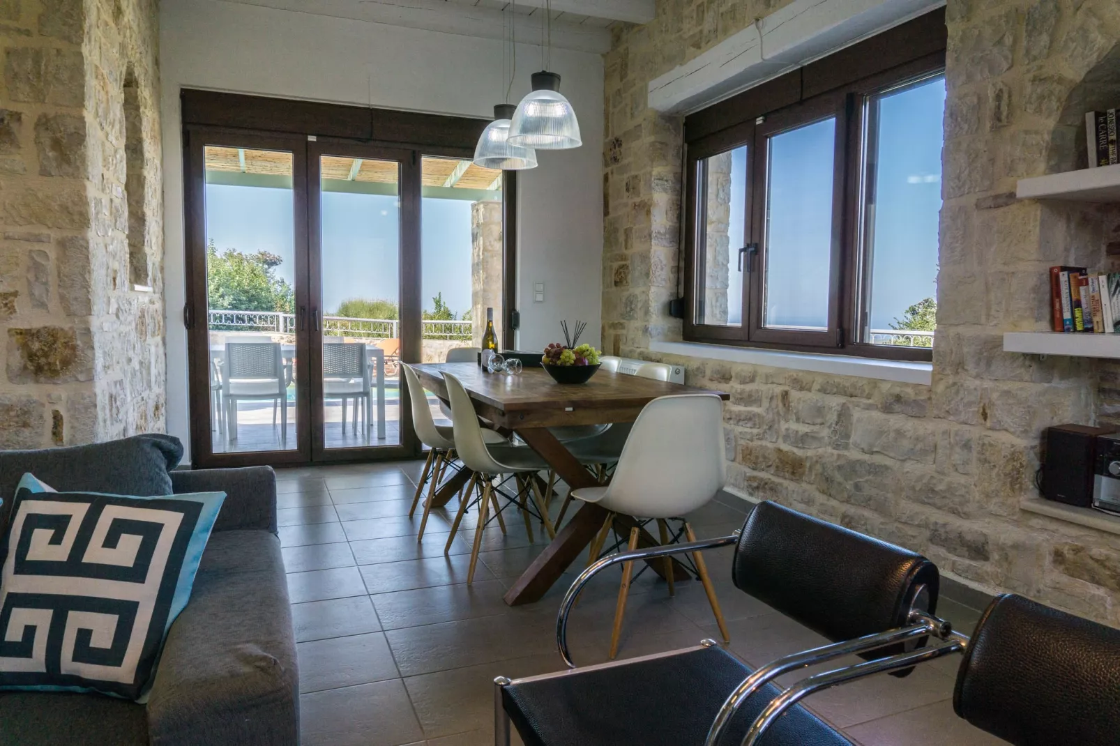 Villa Ikaros-Dining room