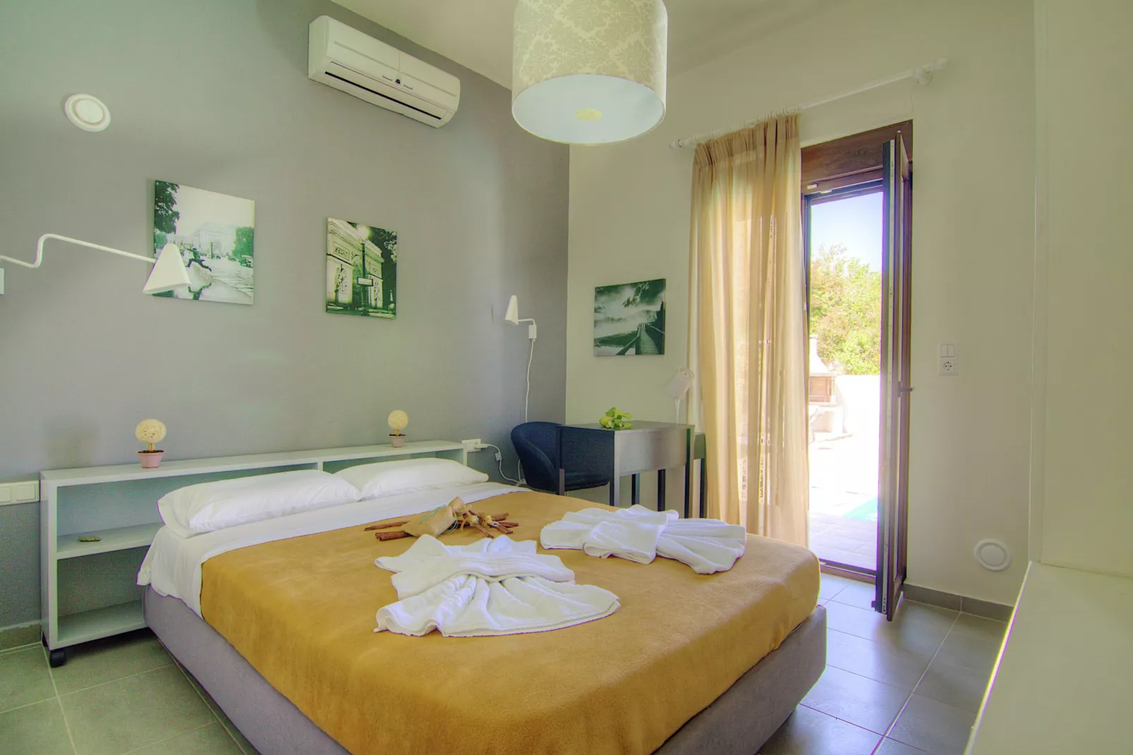 Villa Ikaros-Bedroom