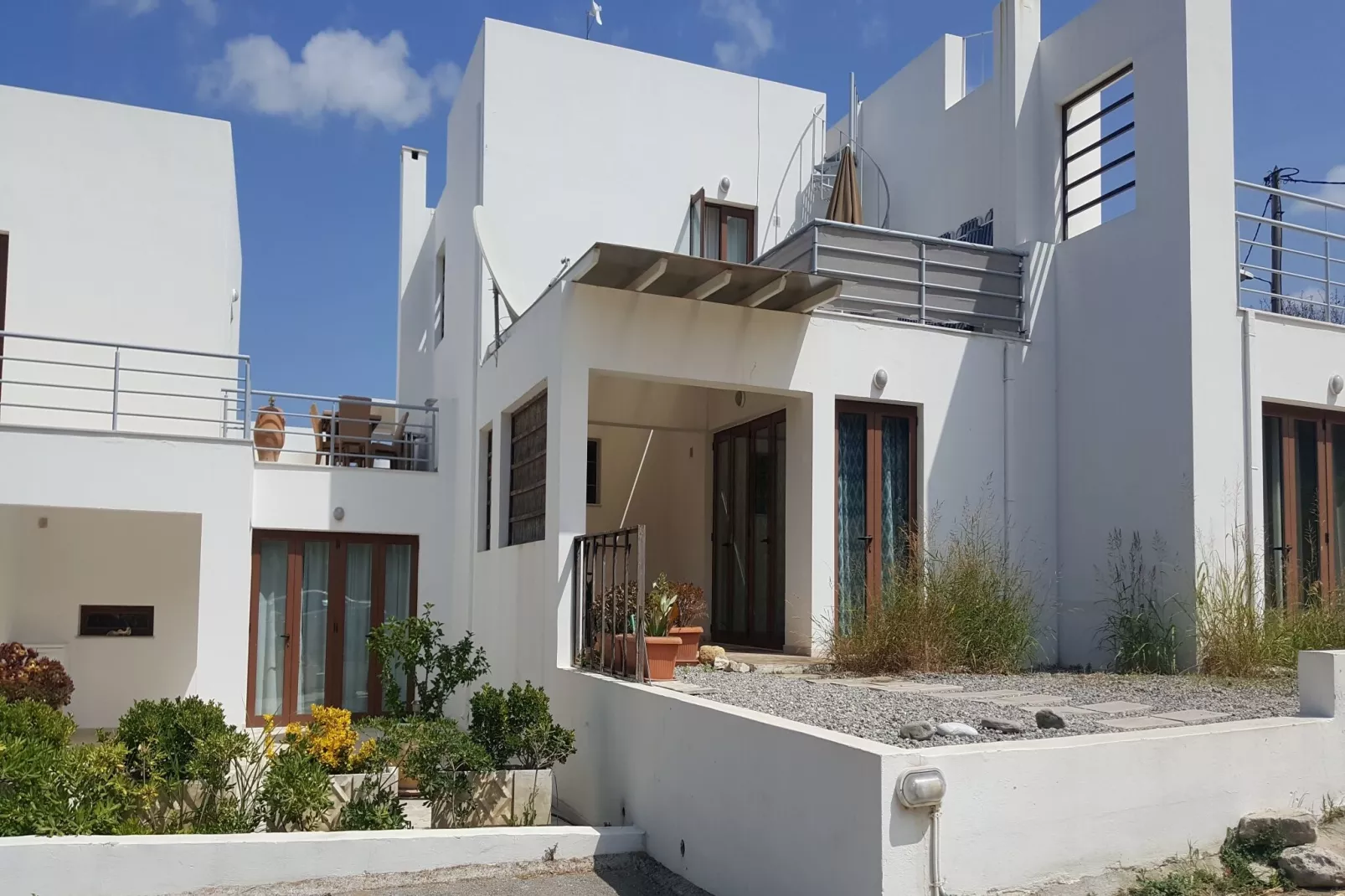 Villa Bougainville-Exterior summer