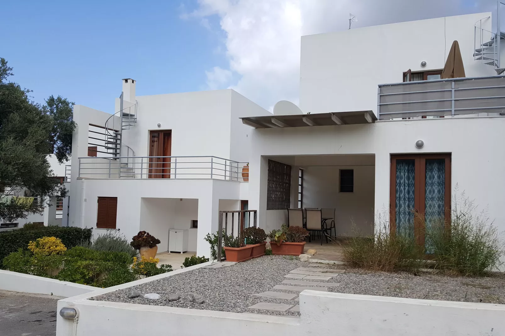 Villa Bougainville-Exterior summer