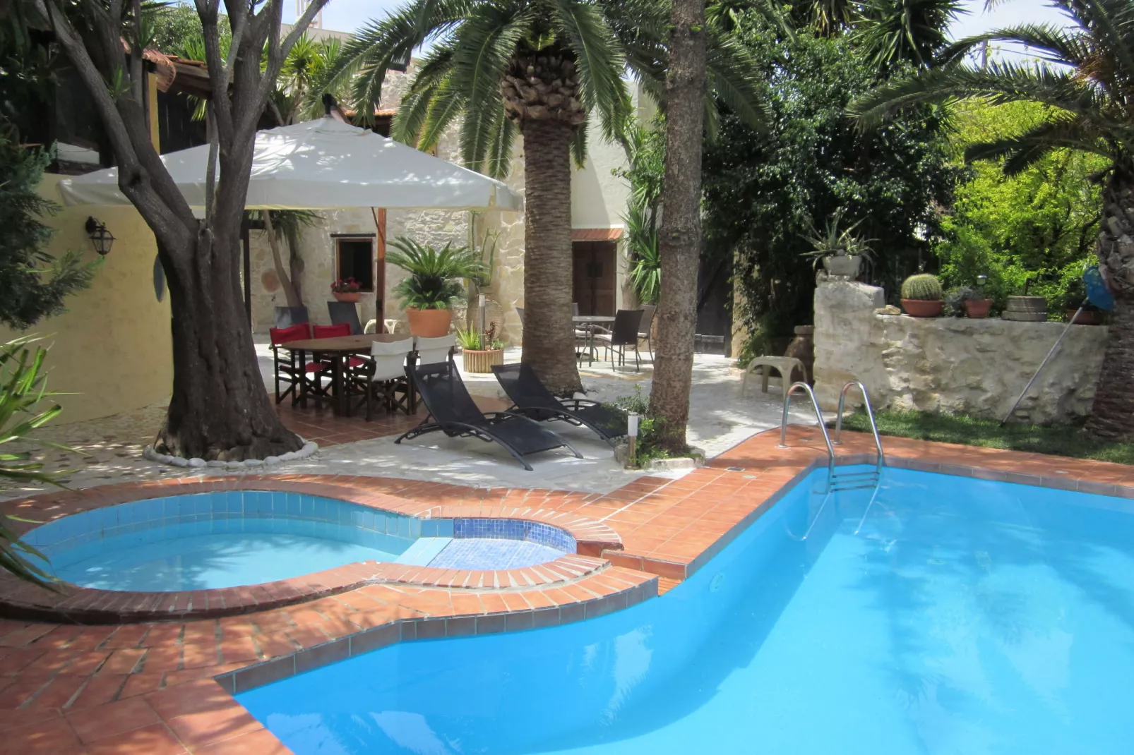 Villa Kostas-Exterior summer