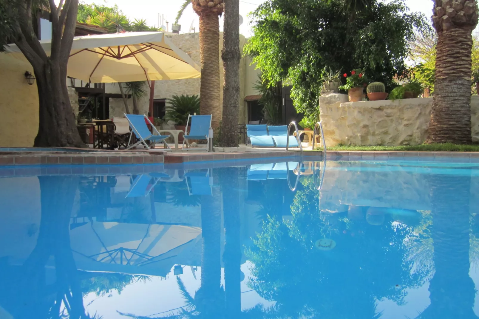 Villa Kostas-Exterior summer