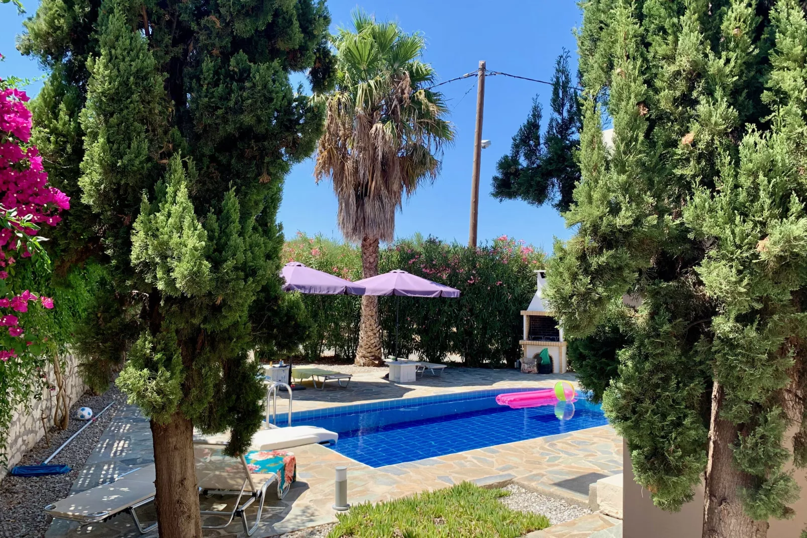 Villa in Loutra-Exterior summer