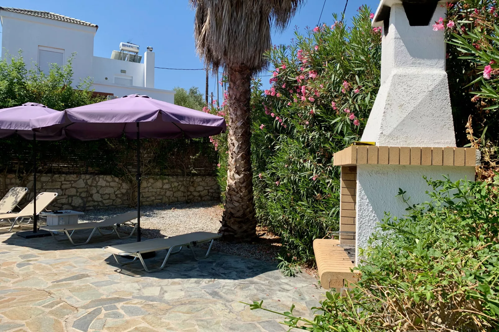Villa in Loutra-Gardens summer