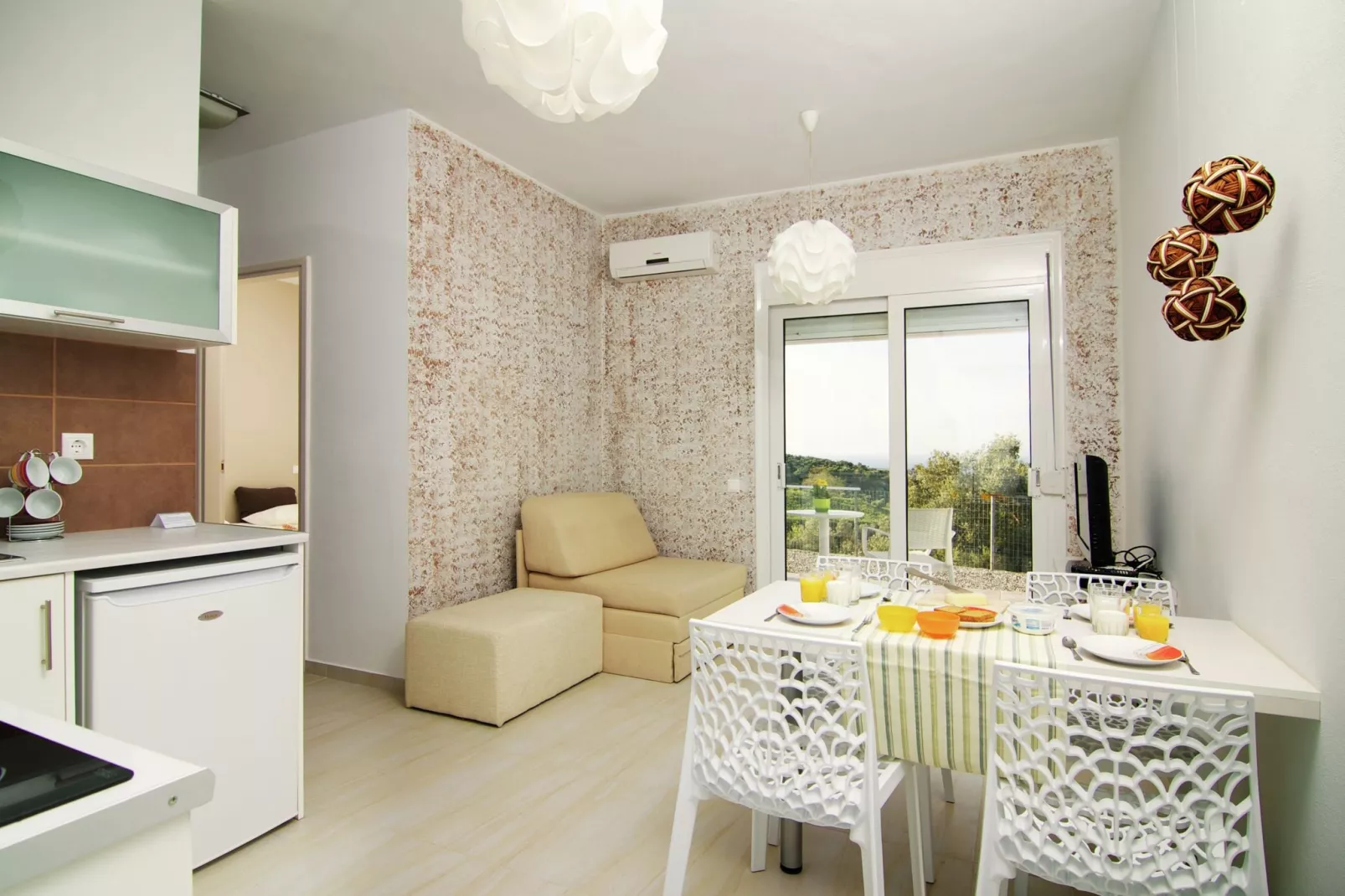 Iperion G2 2-Salon
